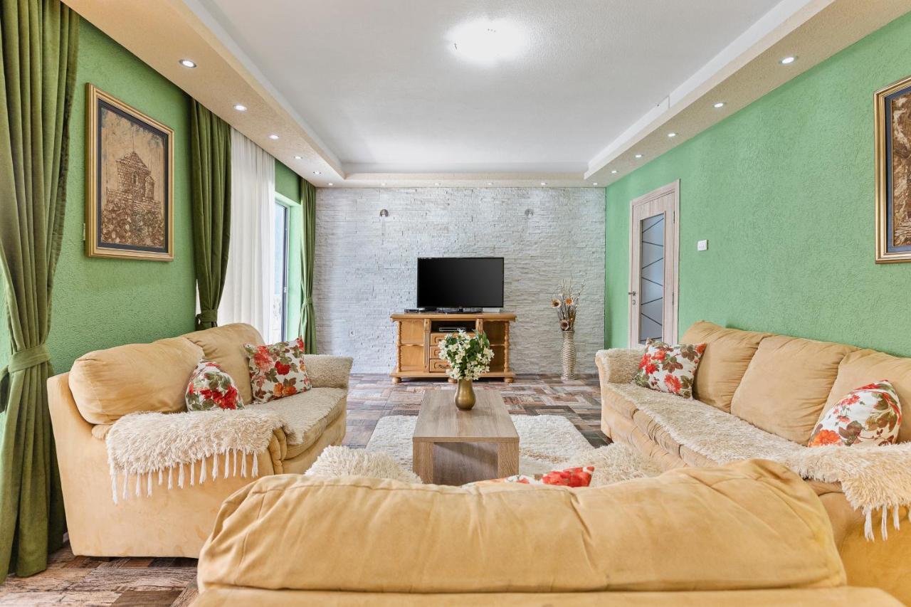 Ferienwohnung Sun Rays Kotor Exterior foto
