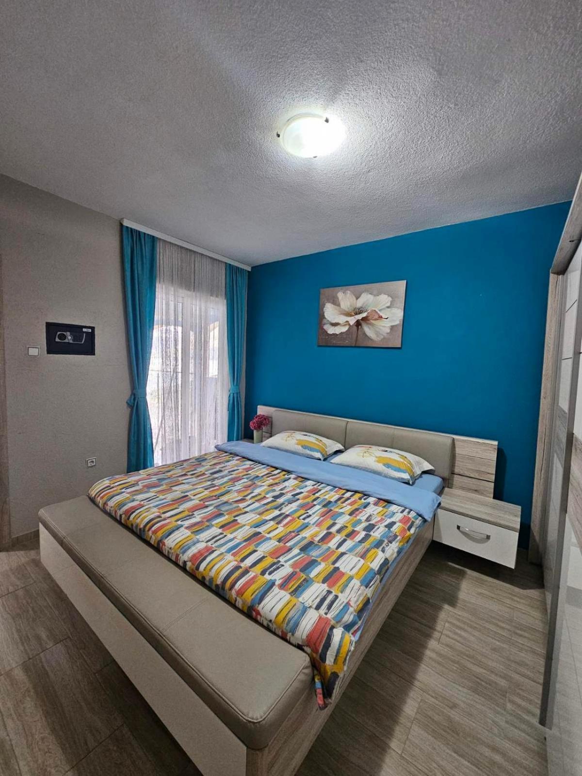 Ferienwohnung Sun Rays Kotor Exterior foto